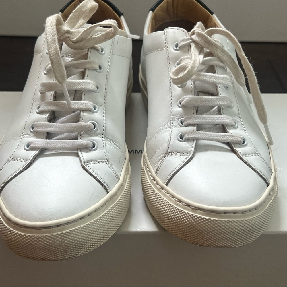 Common projects sneakers